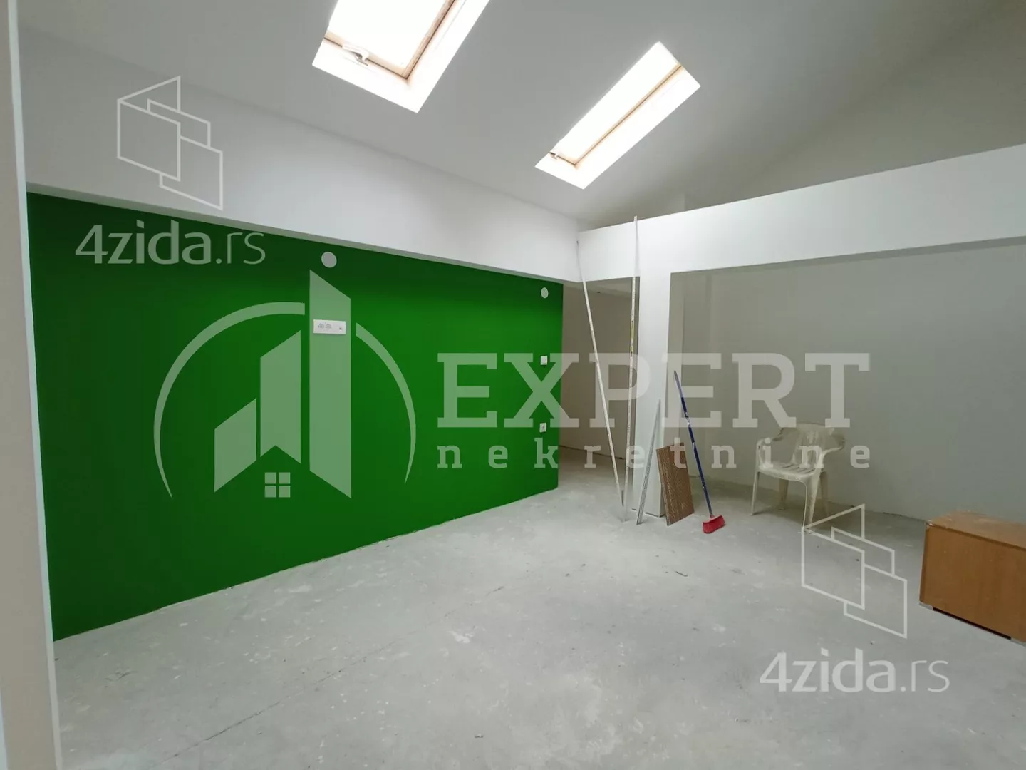 Lokal | 4zida