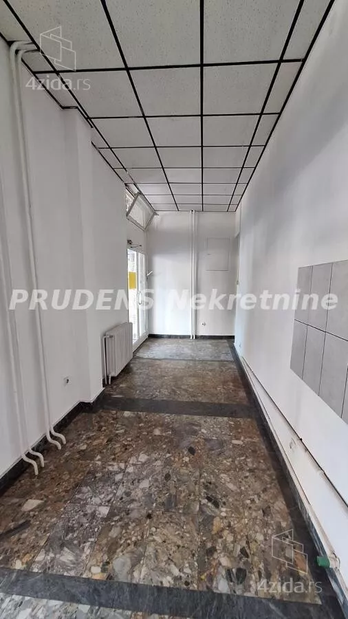 Poslovni prostor | 4zida