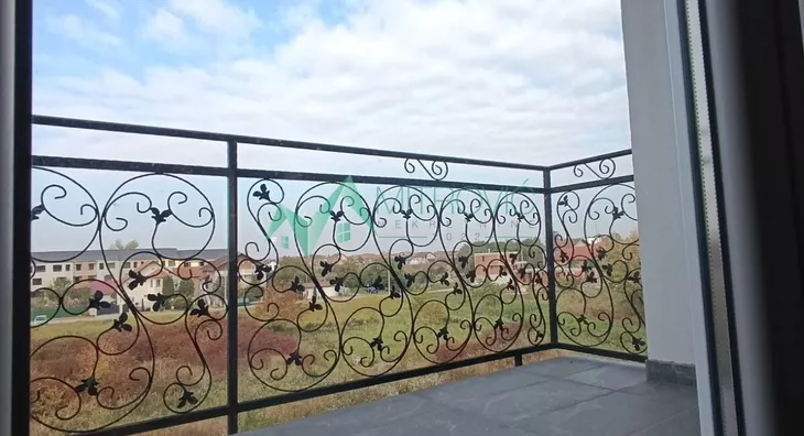 Šestosoban stan | 4zida
