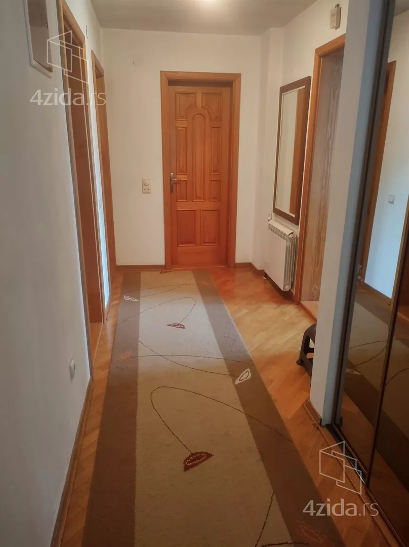 3-etažna kuća | 4zida