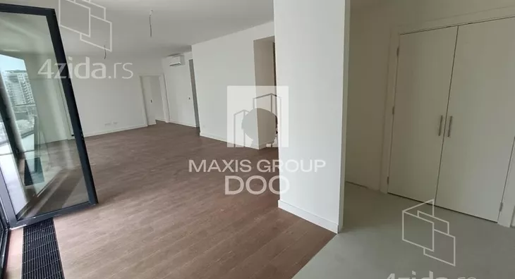 Šestosoban stan | 4zida