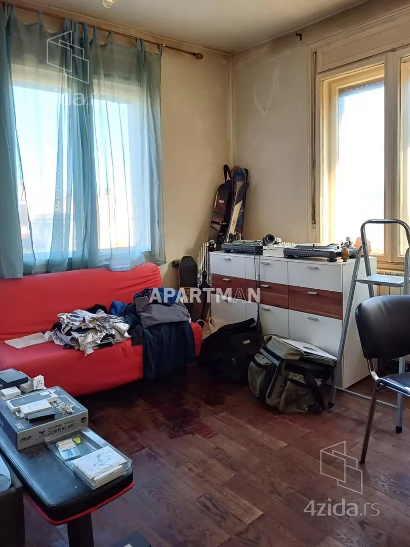 Petosoban stan | 4zida