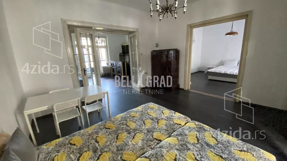 Šestosoban stan | 4zida