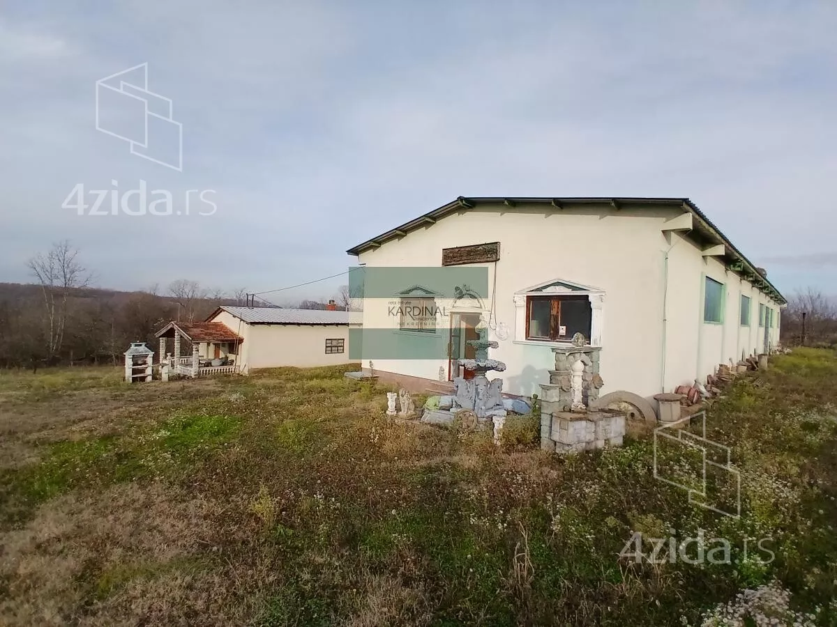 Poslovni prostor | 4zida