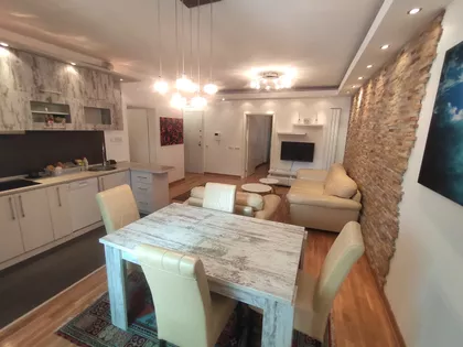 Gospodara Vučića | 4zida.rs