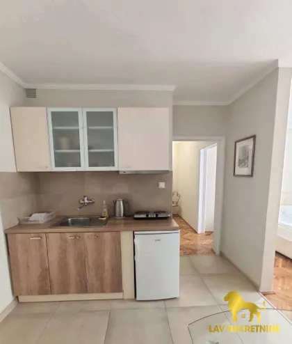 STRAŽILOVSKA | 4zida.rs