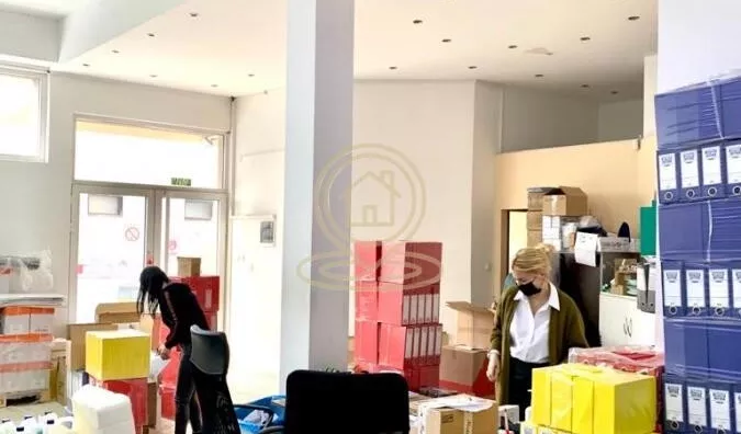 Poslovna zgrada | 4zida