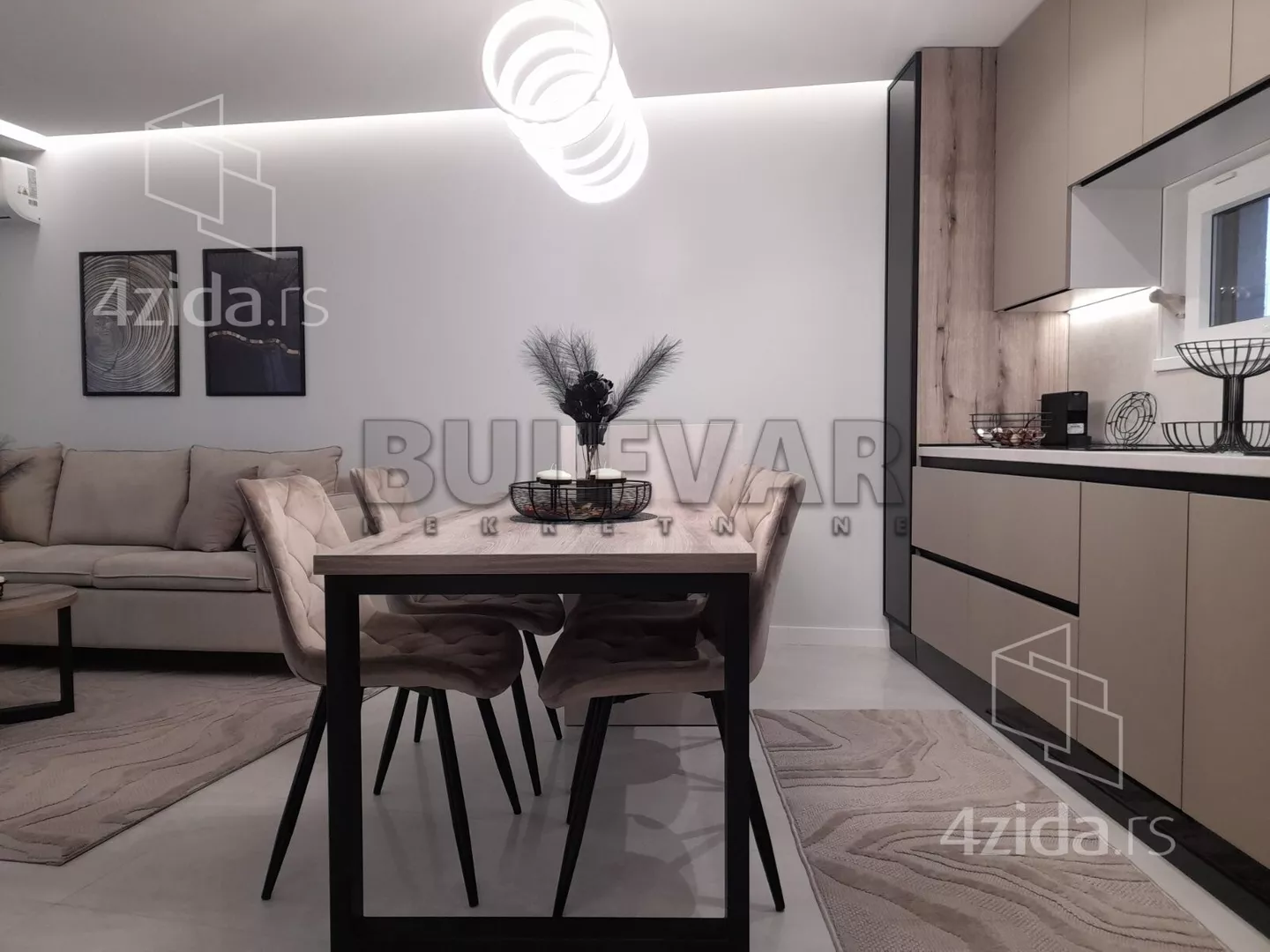 Dvoiposoban stan | 4zida