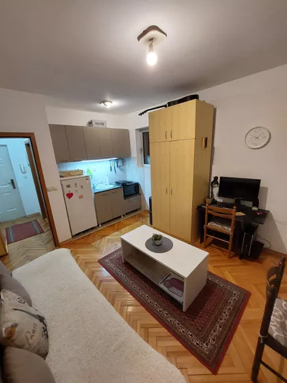 Todora Milovanovića 24 | 4zida.rs