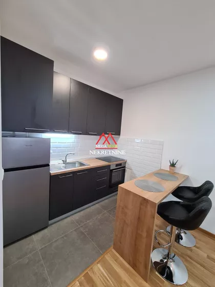 Aranj Janoša | 4zida.rs