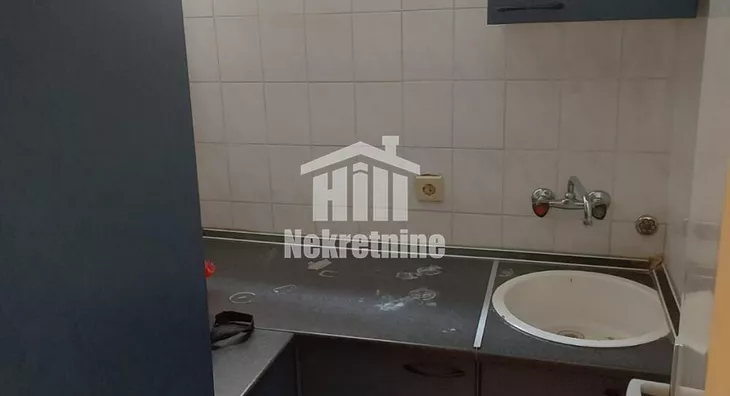 5-etažna kuća | 4zida