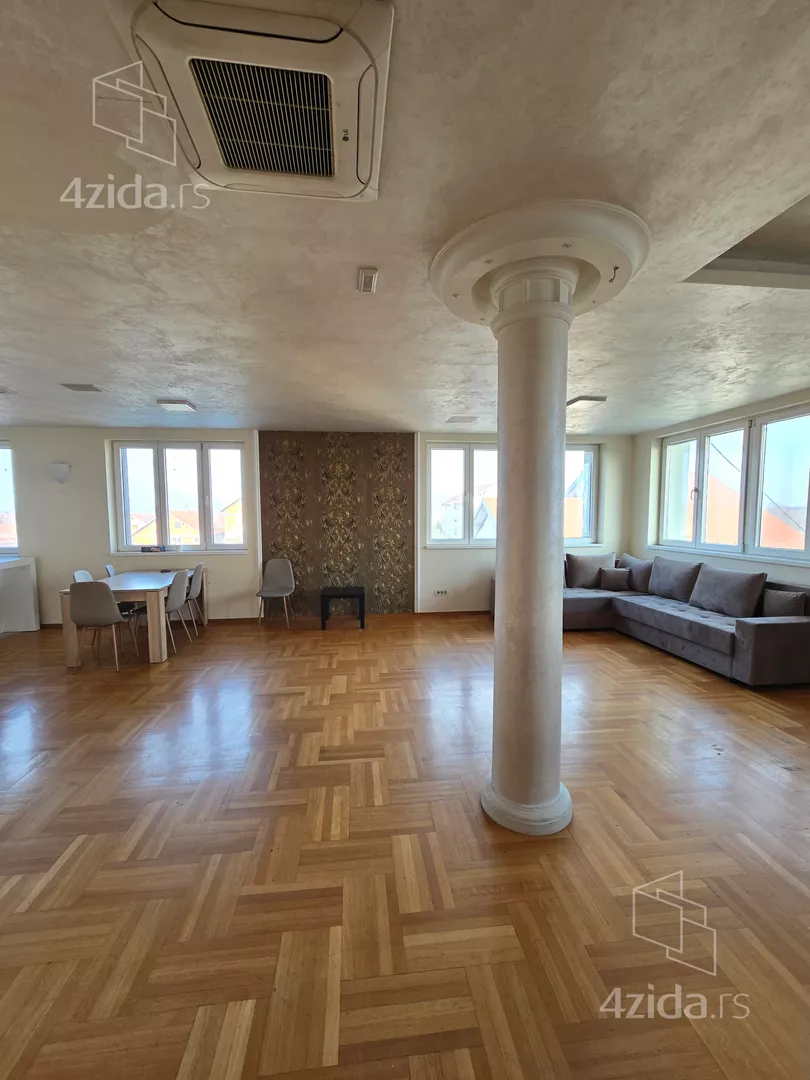 Šestosoban stan | 4zida