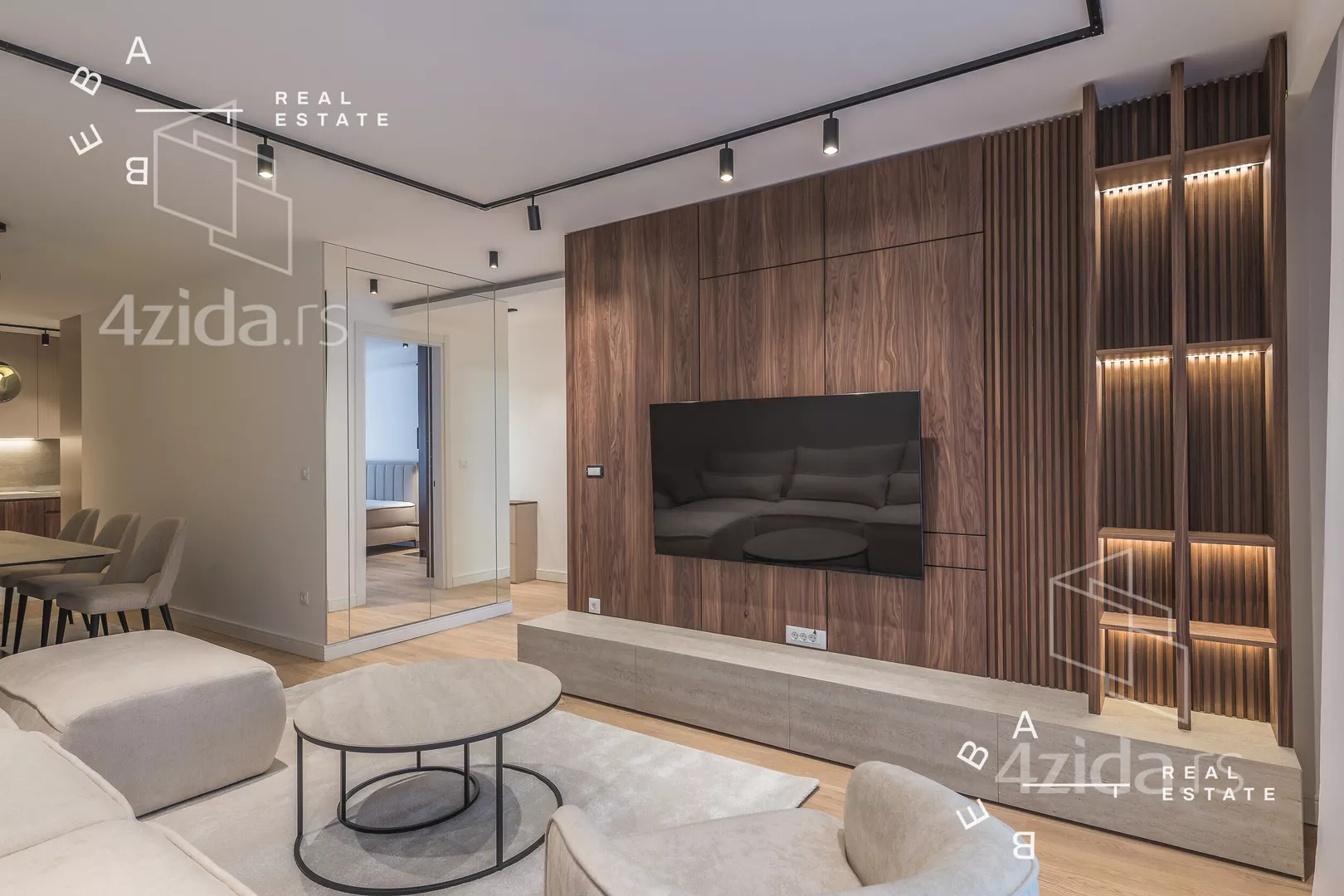 Četvorosoban stan | 4zida