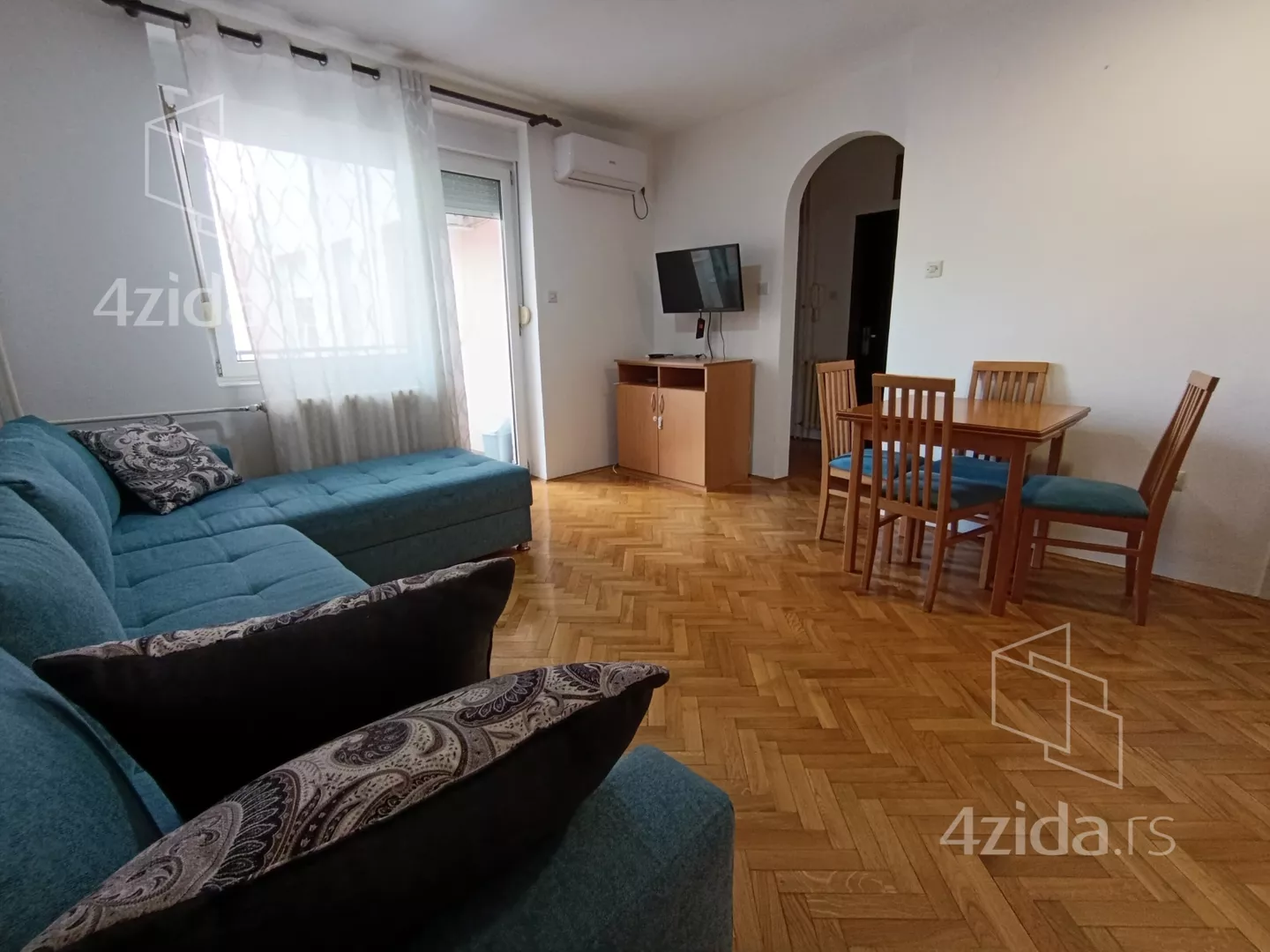 Jednoiposoban stan | 4zida