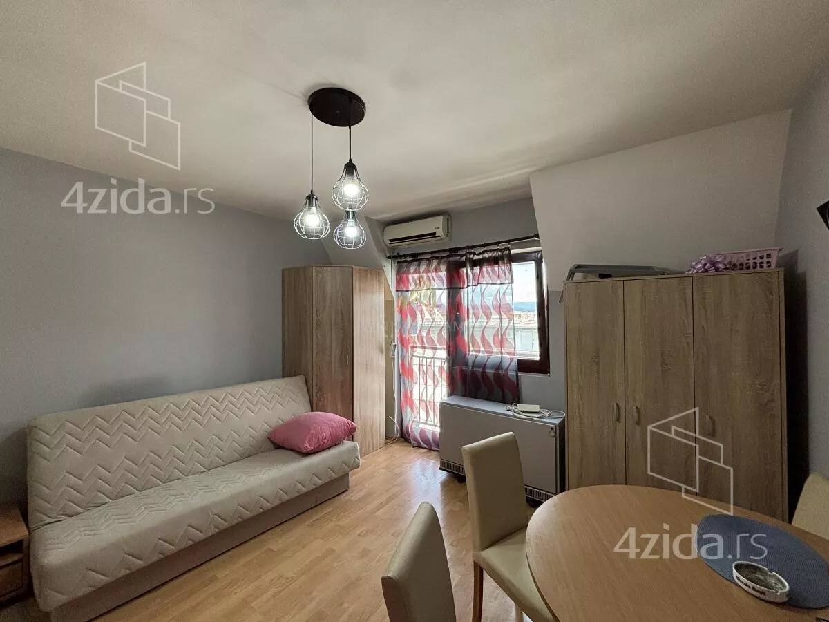 Garsonjera | 4zida
