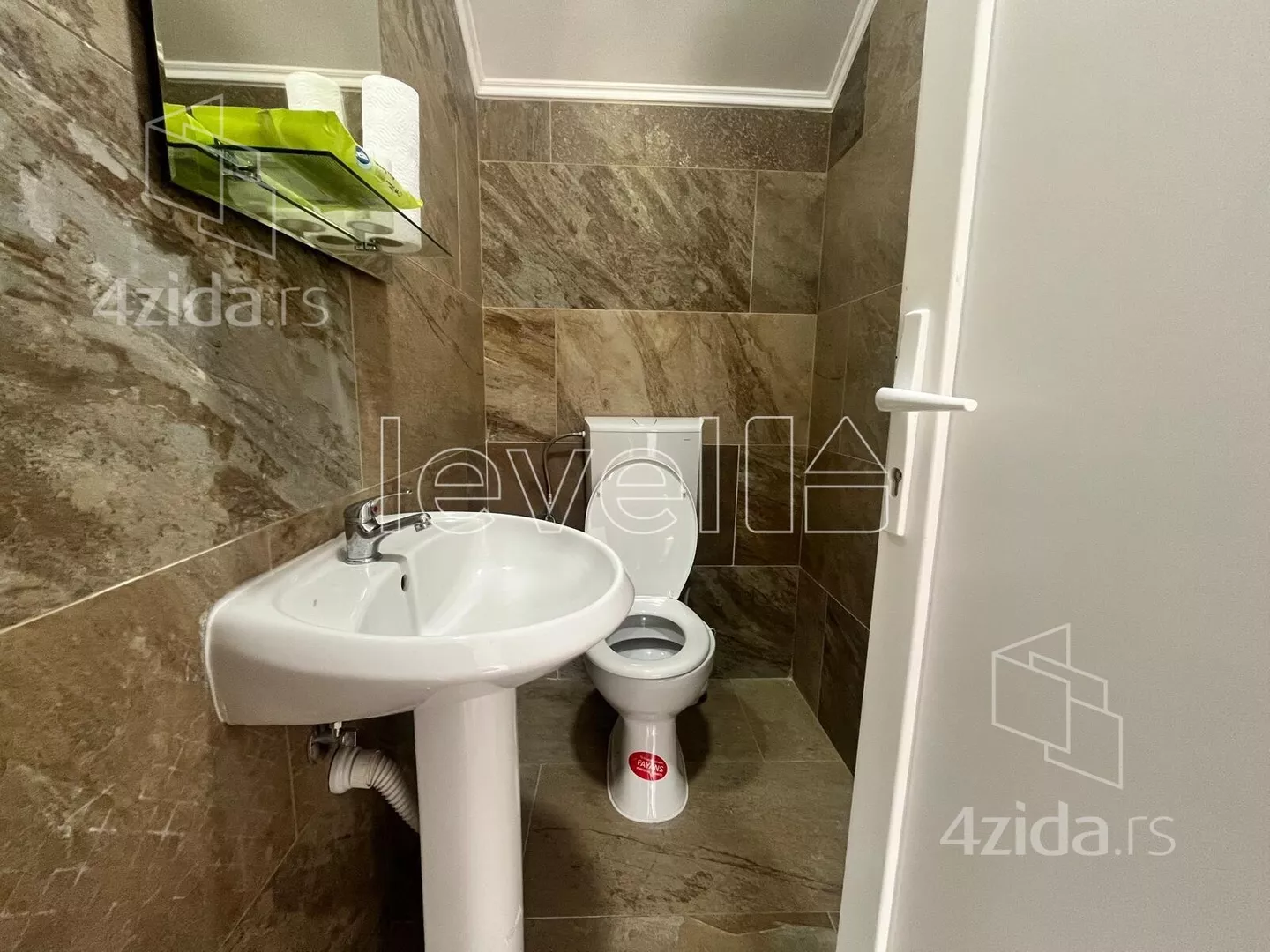 Poslovni prostor | 4zida