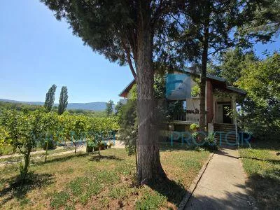 Kragujevački oktobar | 4zida.rs