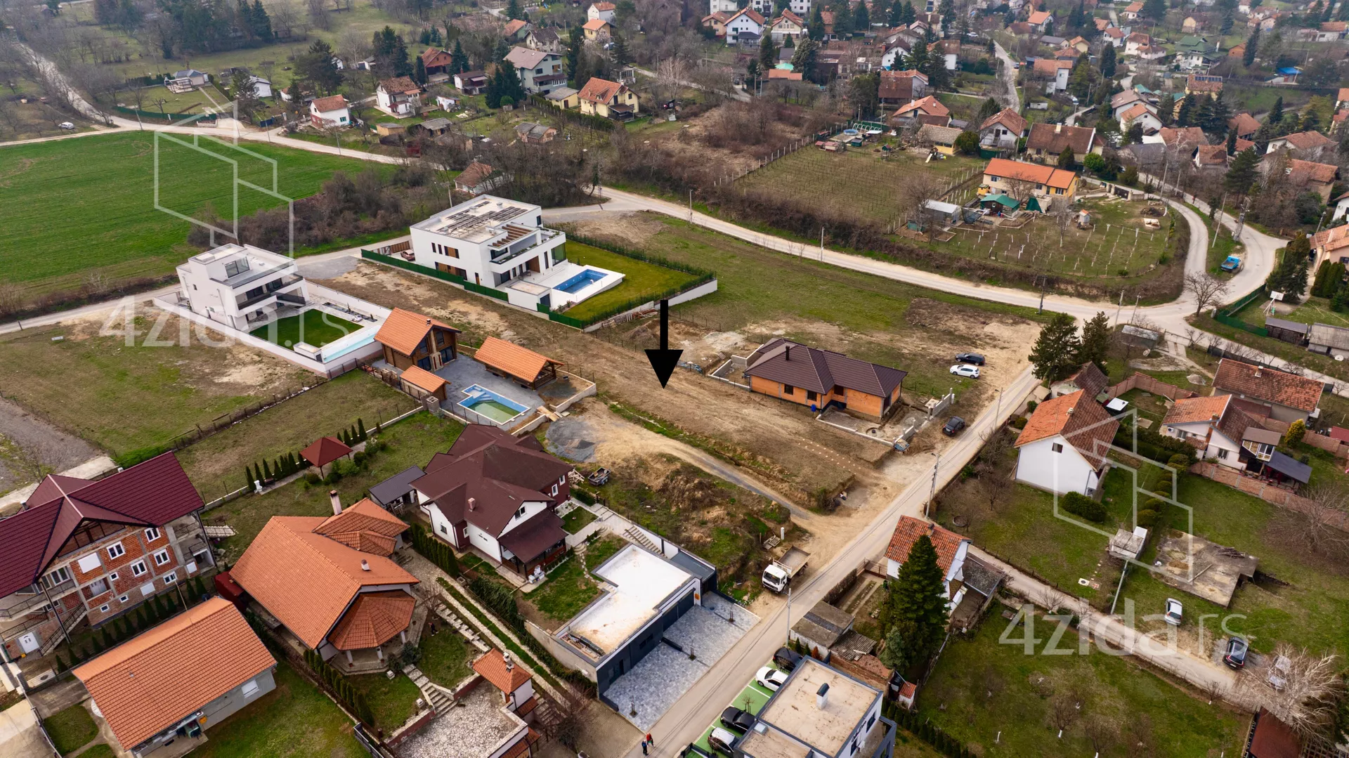 Građevinsko zemljište | 4zida