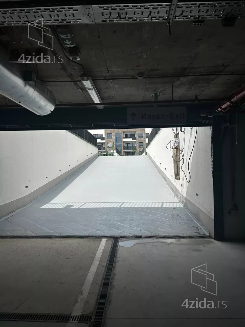 Garaža | 4zida