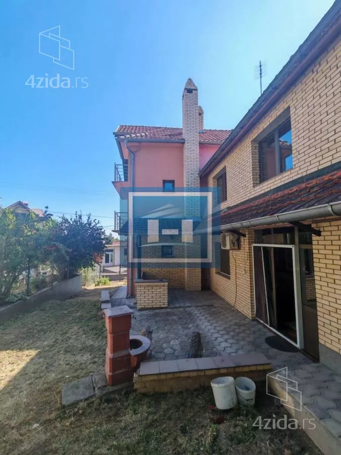 Kuća | 4zida