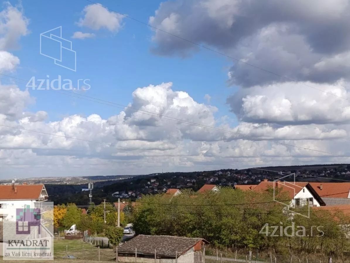 Plac | 4zida