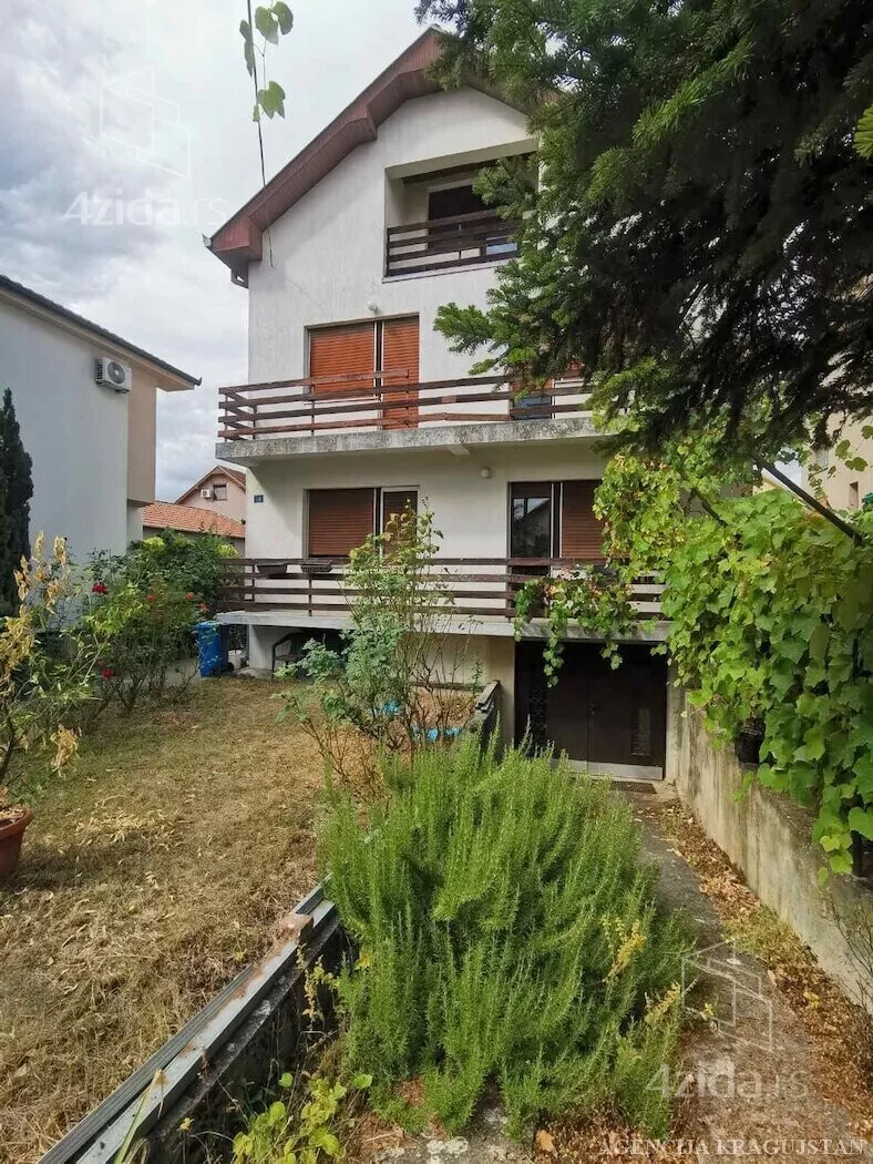 3-etažna kuća | 4zida