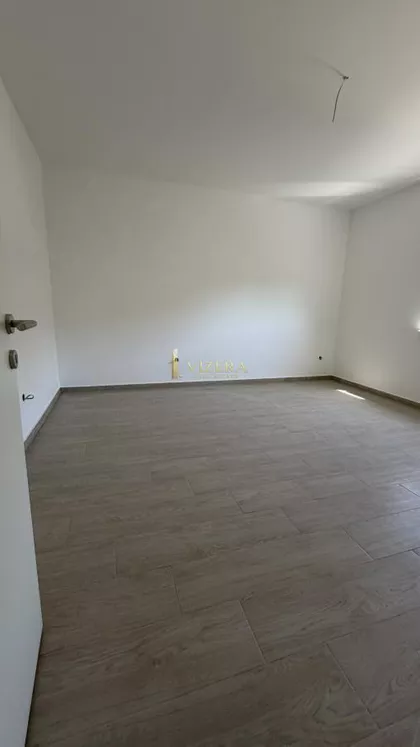 Mišeluk | 4zida.rs