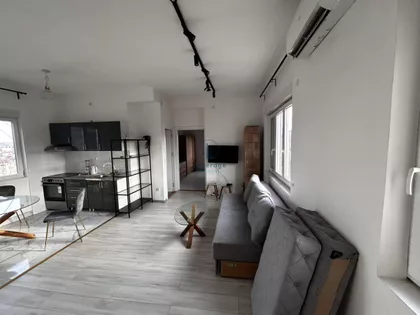 Francuska | 4zida.rs