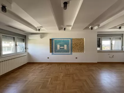 Vašarište | 4zida.rs