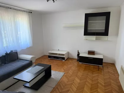 Zmaj Jovina 27 | 4zida.rs