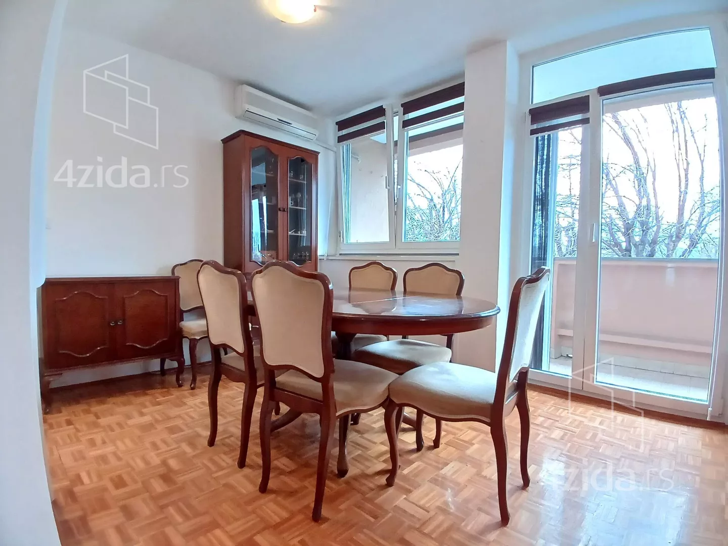 Dvoiposoban stan | 4zida