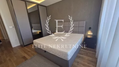 Kalenić pijaca | 4zida.rs