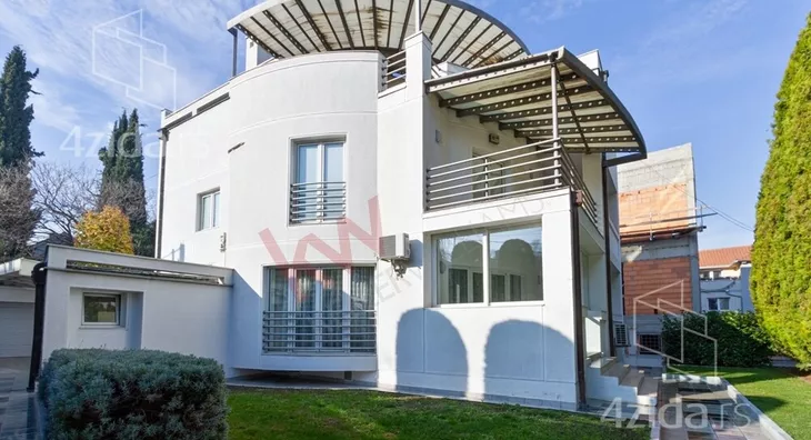 4-etažna kuća | 4zida