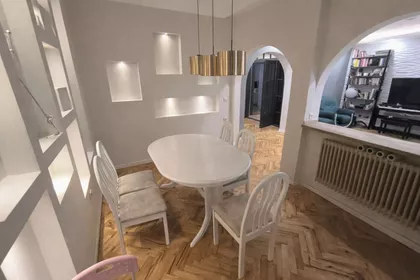 Karađorđeva | 4zida.rs