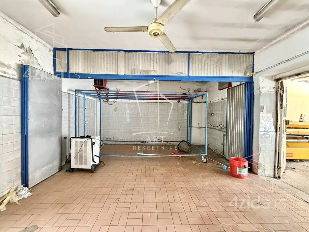 Poslovni prostor | 4zida