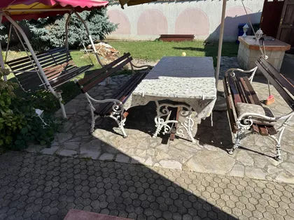 Kertvaroš | 4zida.rs