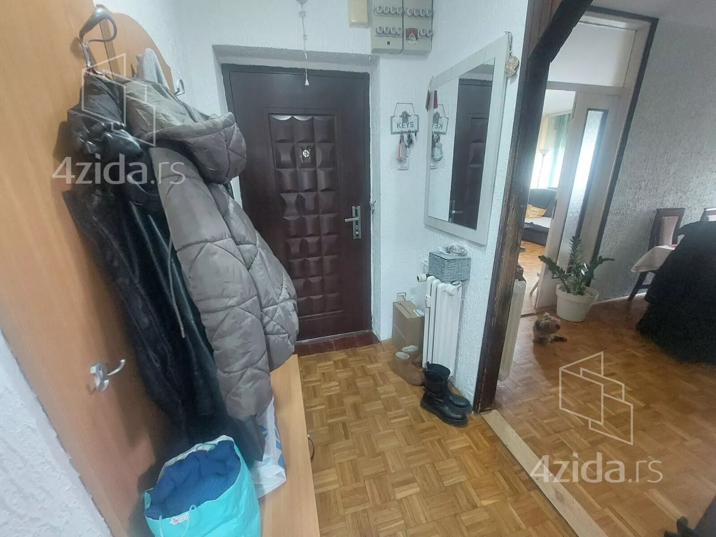 Troiposoban stan | 4zida