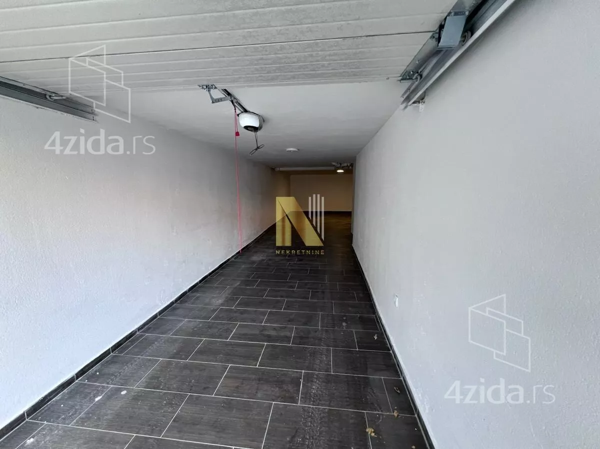 Garaža | 4zida