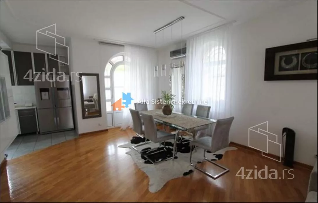 Petosoban stan | 4zida