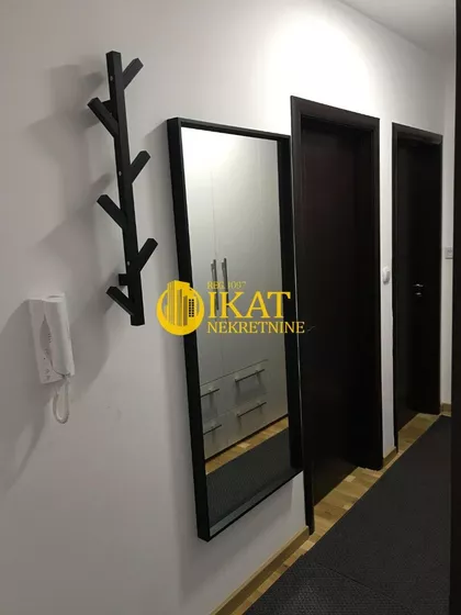 Vojvode Vlahovića | 4zida.rs