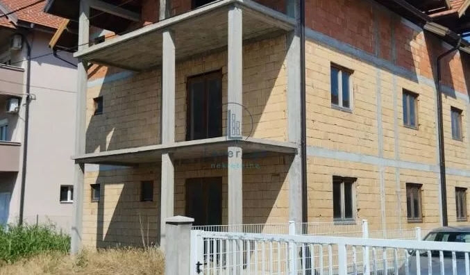 Kuća | 4zida