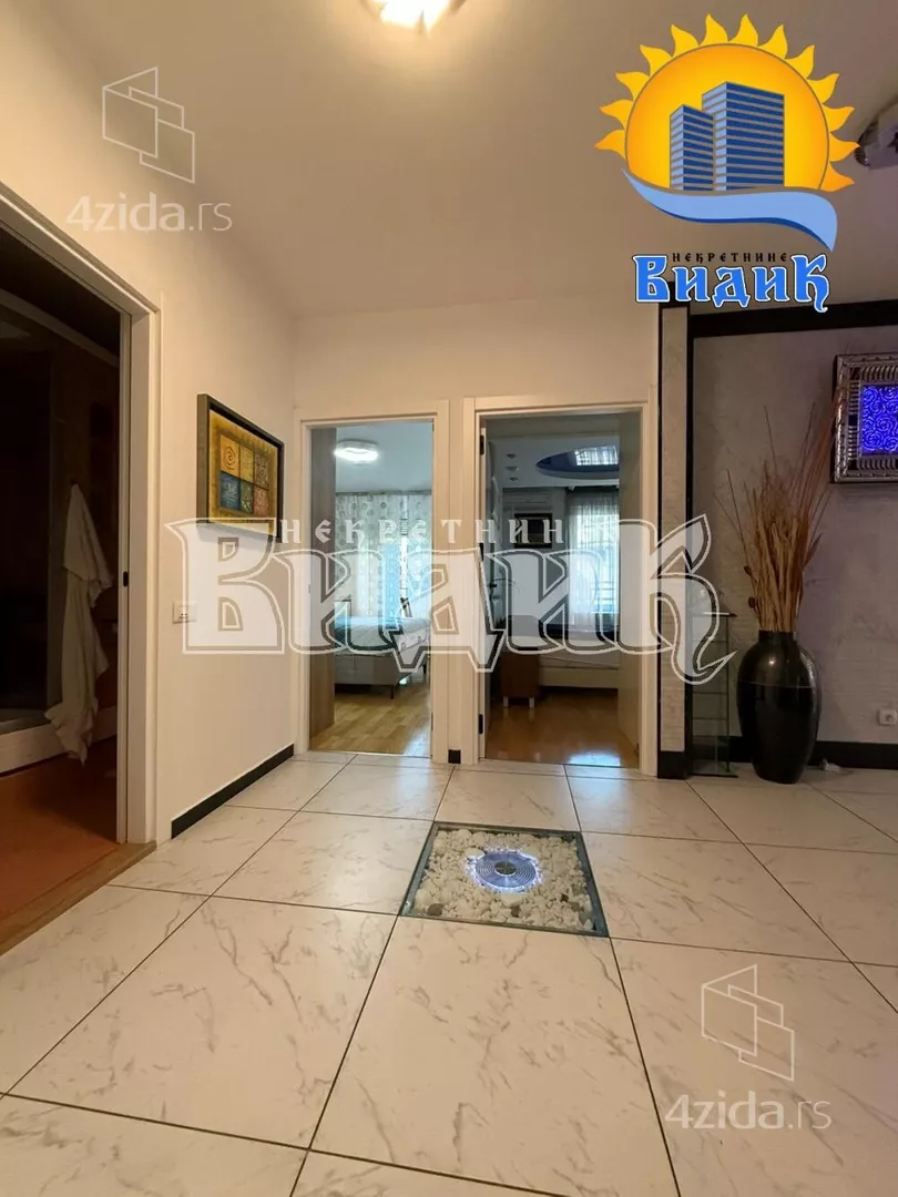 Troiposoban stan | 4zida