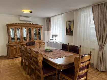 Železnik | 4zida.rs