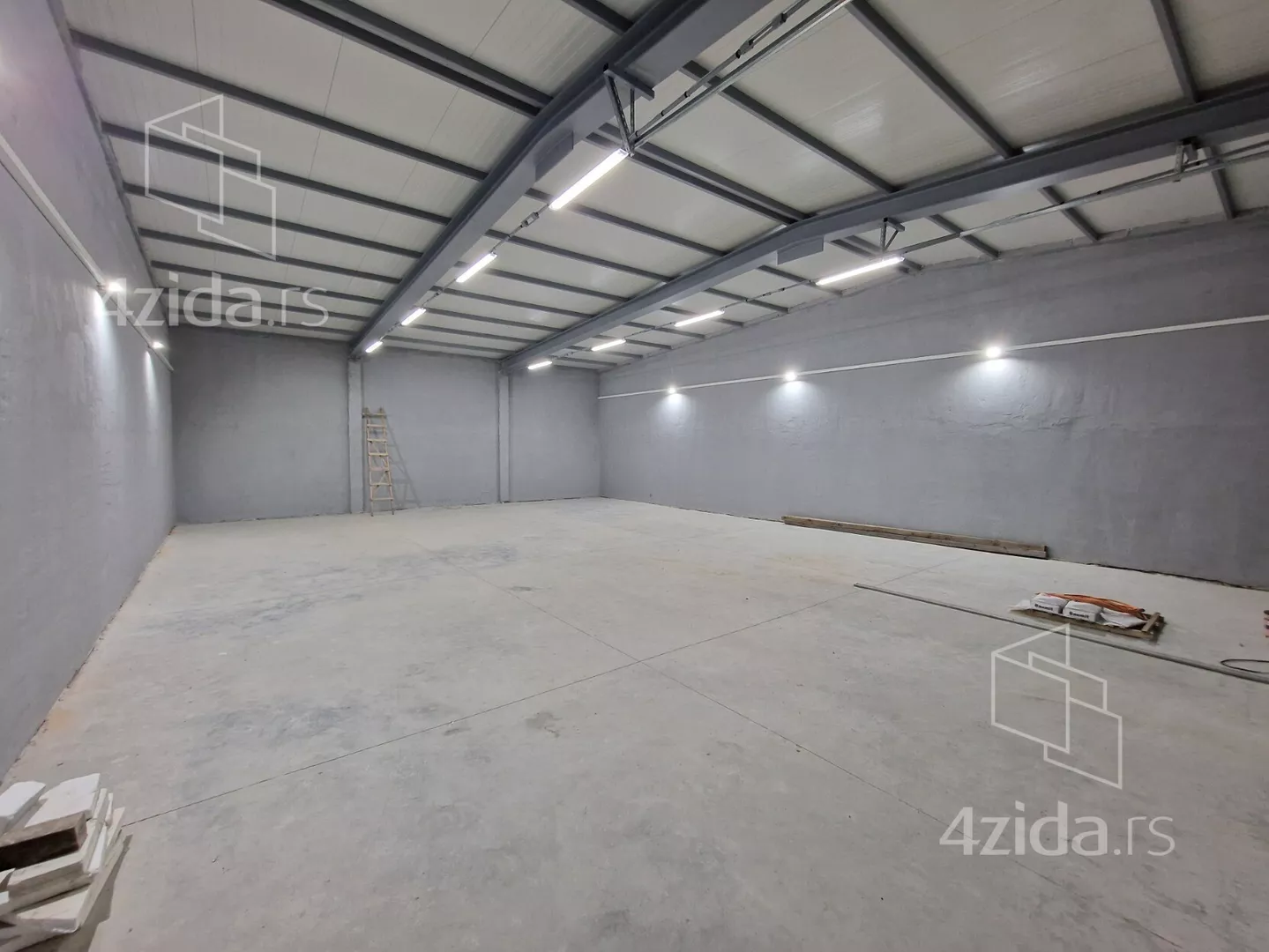 Poslovni prostor | 4zida