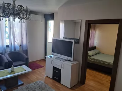 Učiteljsko Naselje | 4zida.rs