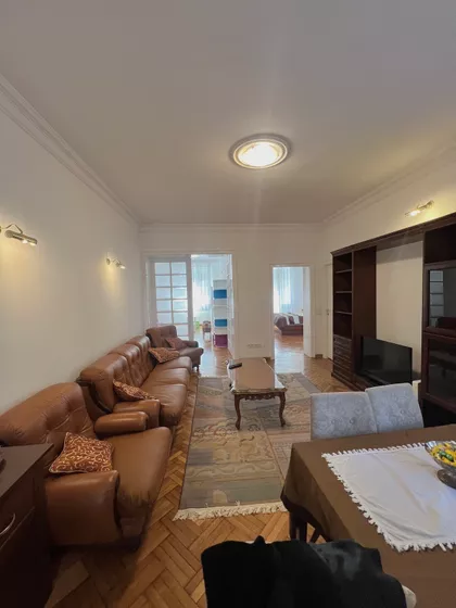 KRALJA MILUTINA | 4zida.rs