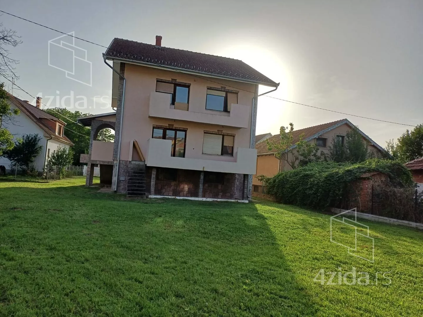 3-etažna kuća | 4zida