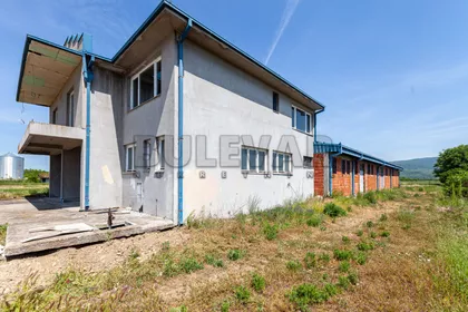 Pukovac | 4zida.rs