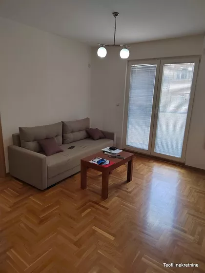 Miodraga Živanova | 4zida.rs