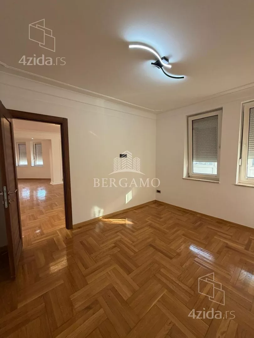 Kancelarija | 4zida